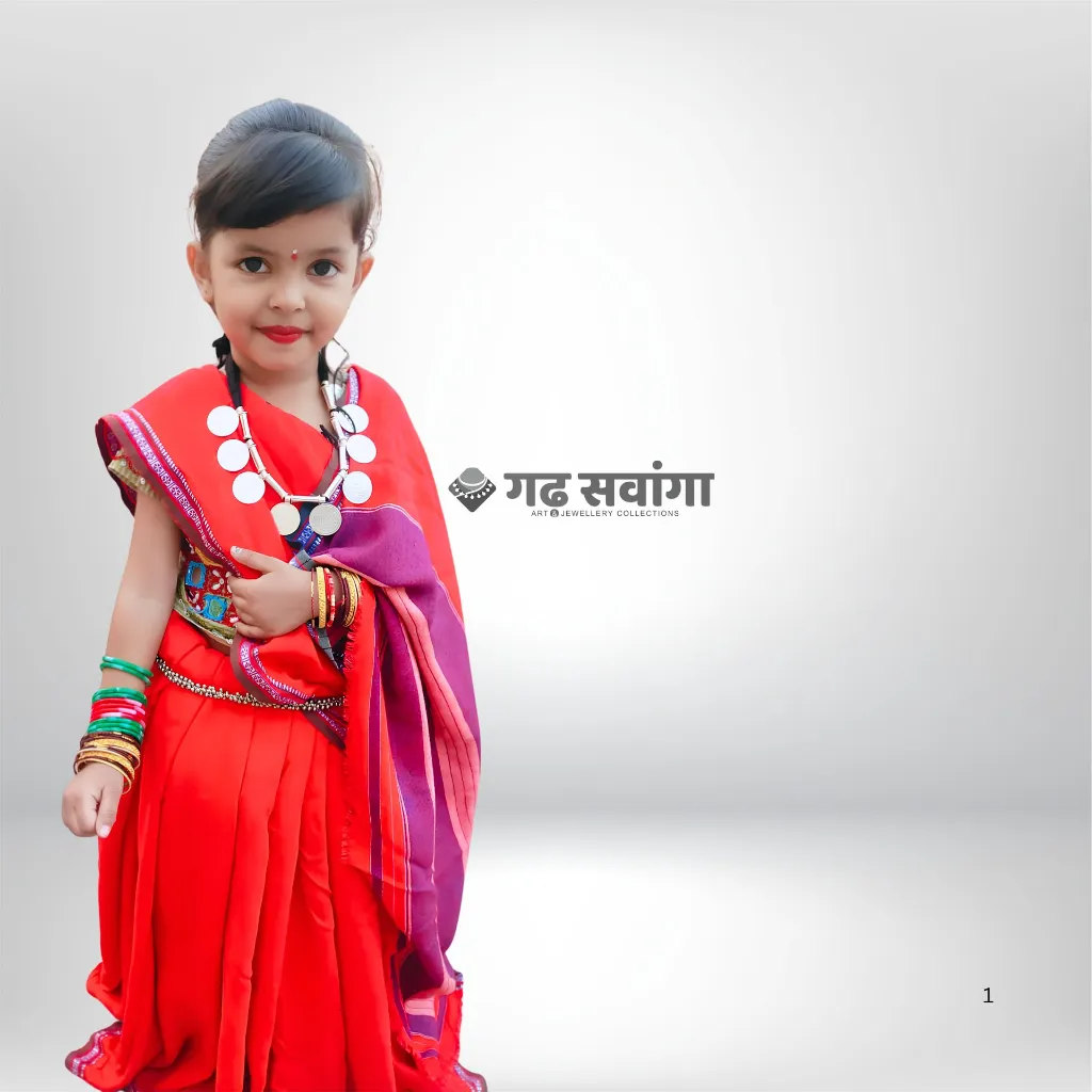लाल लुगरा नोनी के.webp